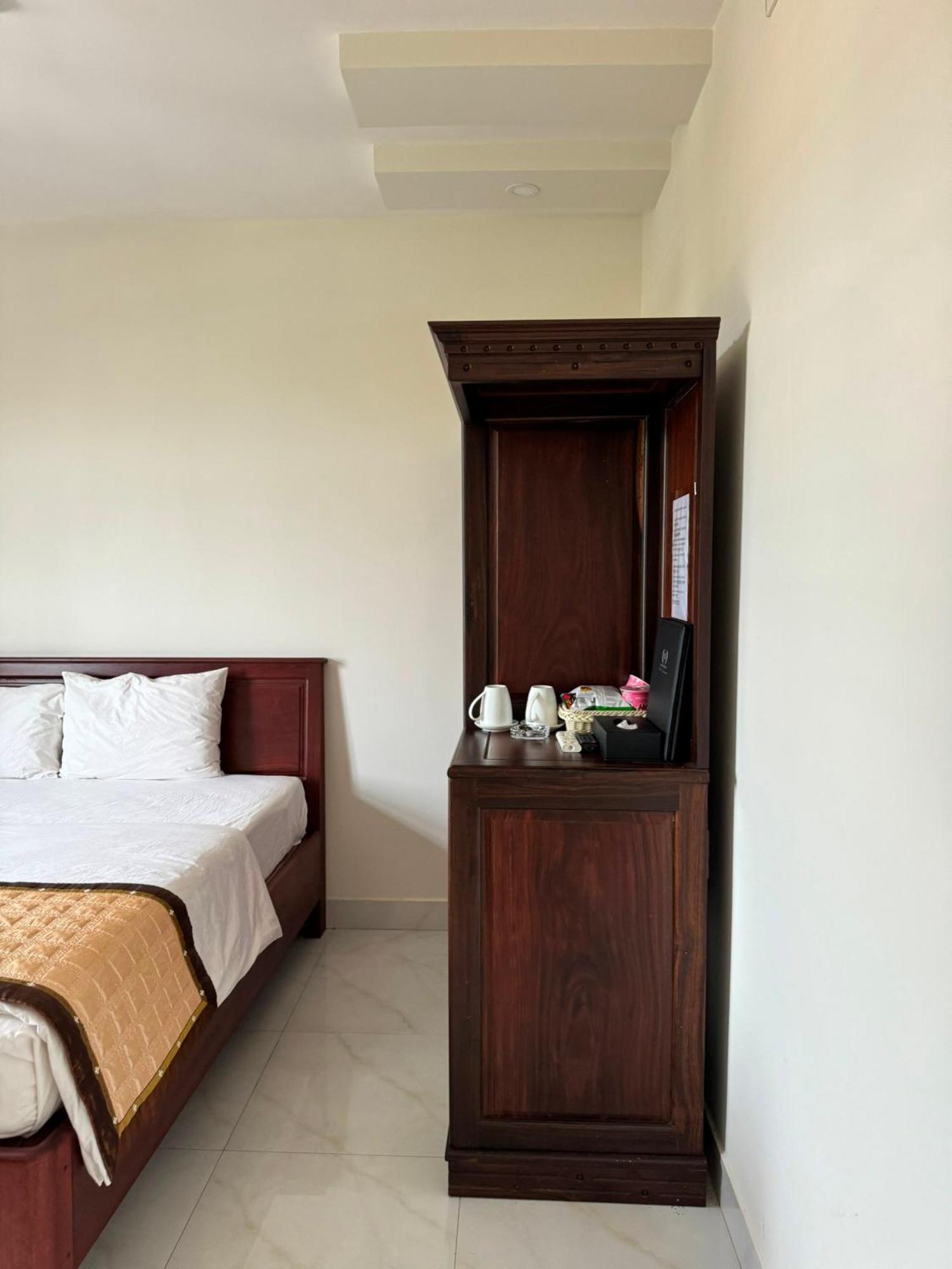 Hoang Khiem Hotel Pleiku Exterior photo