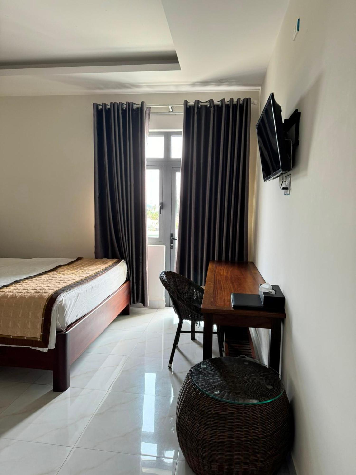 Hoang Khiem Hotel Pleiku Exterior photo