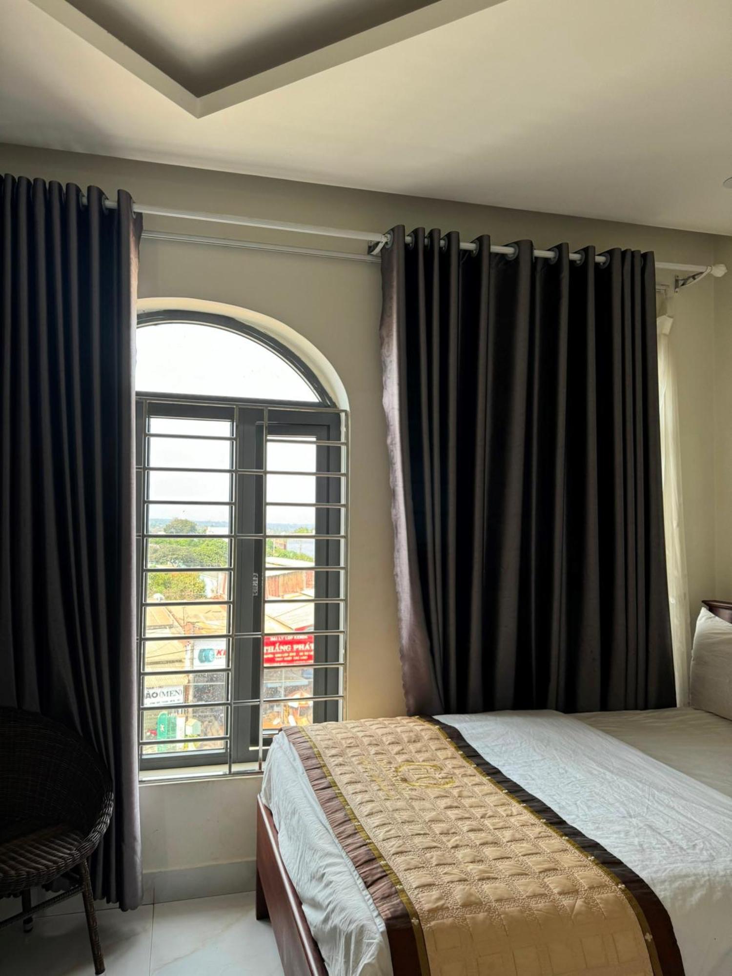 Hoang Khiem Hotel Pleiku Exterior photo